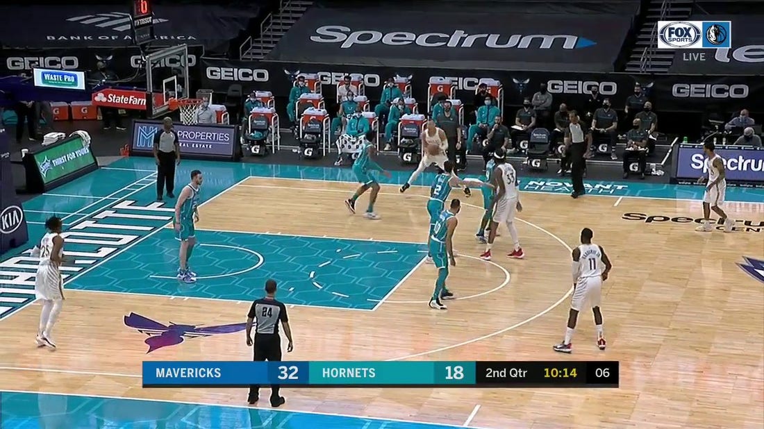 HIGHLIGHTS: KP drives by Miles Bridges for the Layup