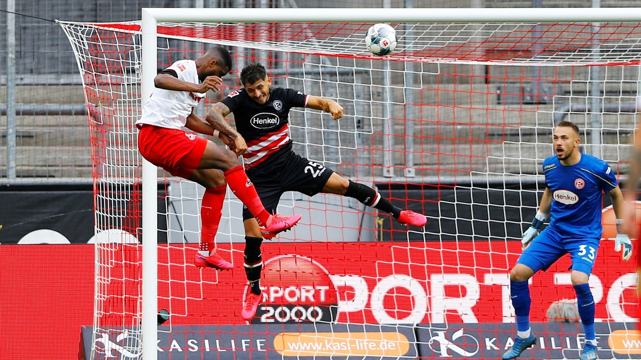 FC Köln scores two late goals securing a draw vs. Fortuna Düsseldorf, 2-2