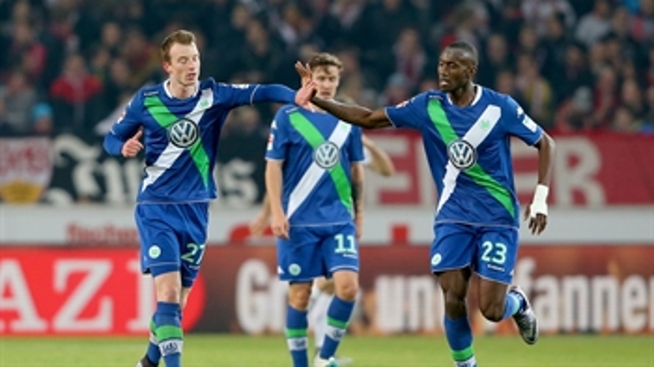 Arnold goal pushes Wolfsburg in front of  Stuttgart ' 2015-16 Bundesliga Highlights