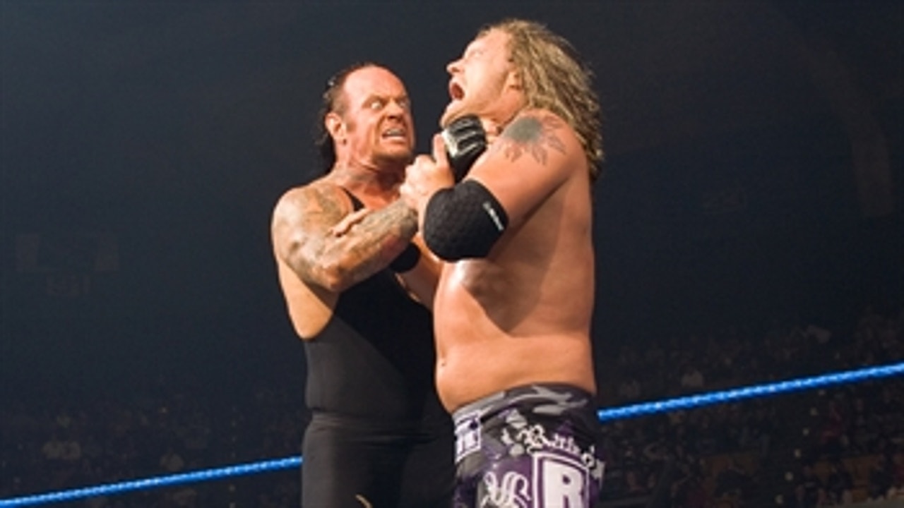 Undertaker appears during Batista vs. Edge World Title bout: SmackDown, Nov. 30, 2007
