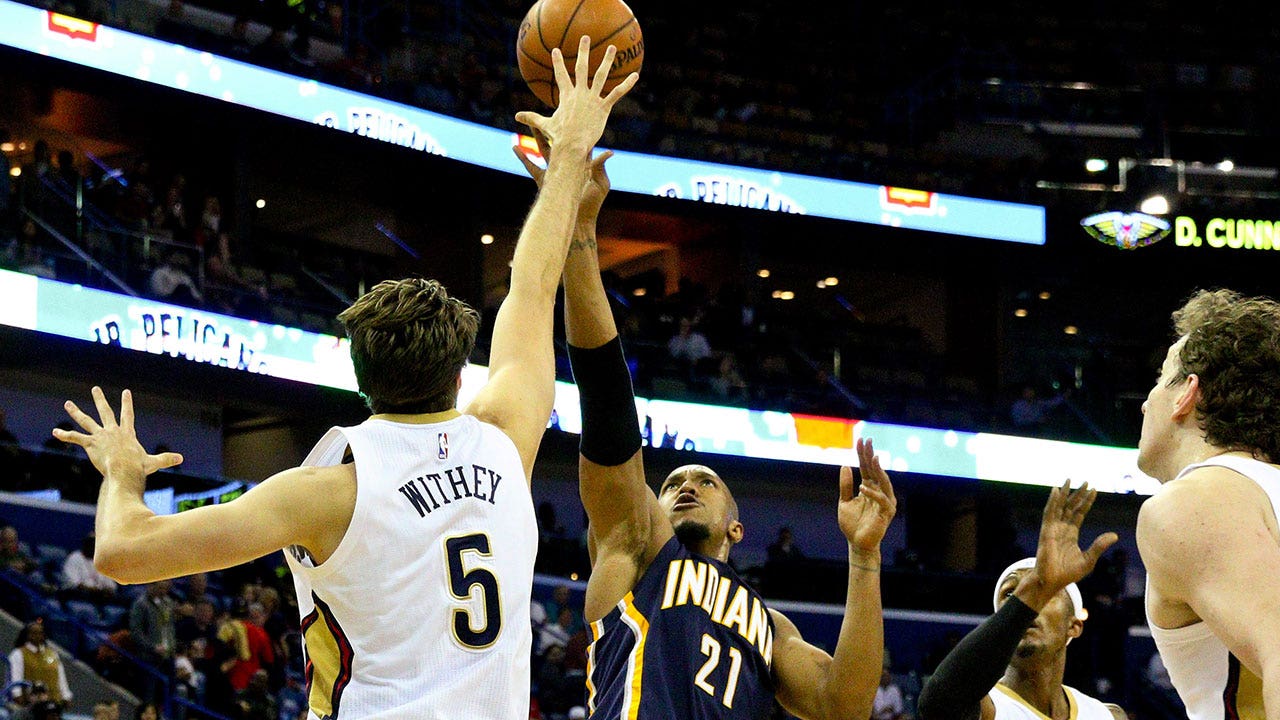 Pelicans can't keep up with Pacers