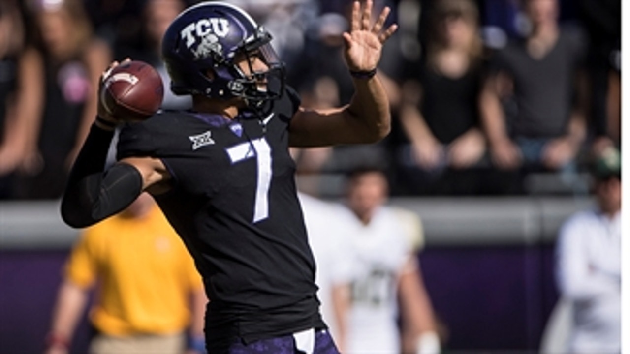 Kenny Hill completes a 30-yard TD pass to Jalen Reagor to give the Horned Frogs a 35-22 lead over the Bears