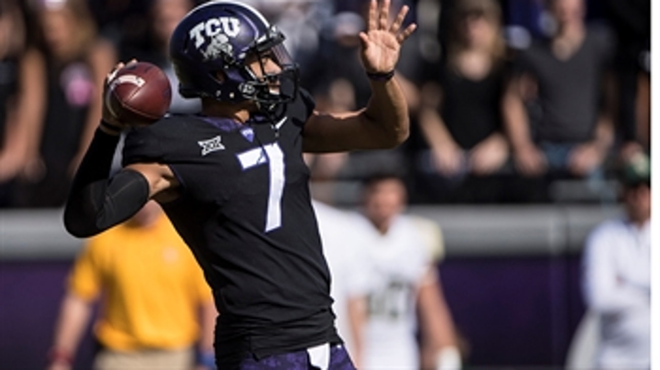 Kenny Hill completes a 30-yard TD pass to Jalen Reagor to give the Horned Frogs a 35-22 lead over the Bears
