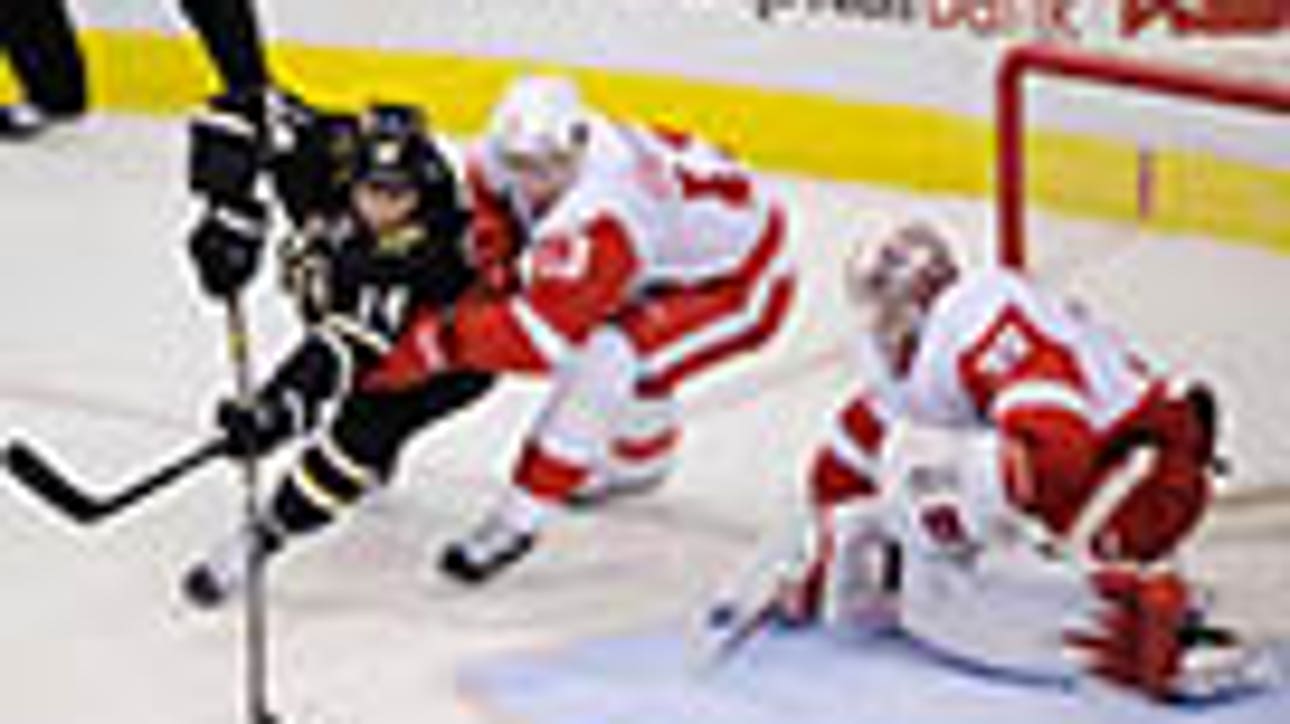 Red Wings shutout Stars, clinch playoff spot