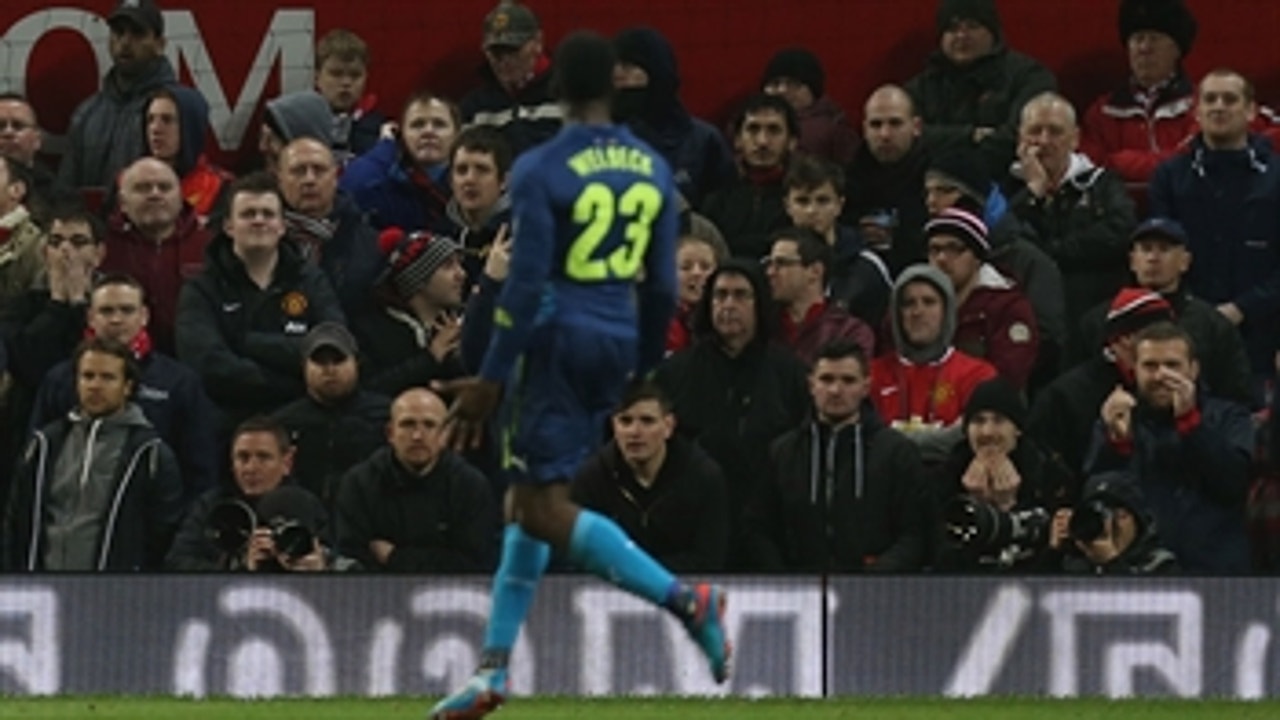 Welbeck puts Arsenal ahead at Old Trafford