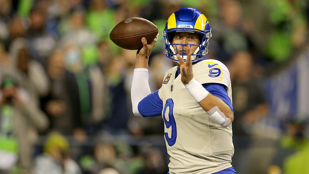 Colin Cowherd: The Rams (-10.5) against the Giants is a rare double-digit line I like I FOX BET LIVE