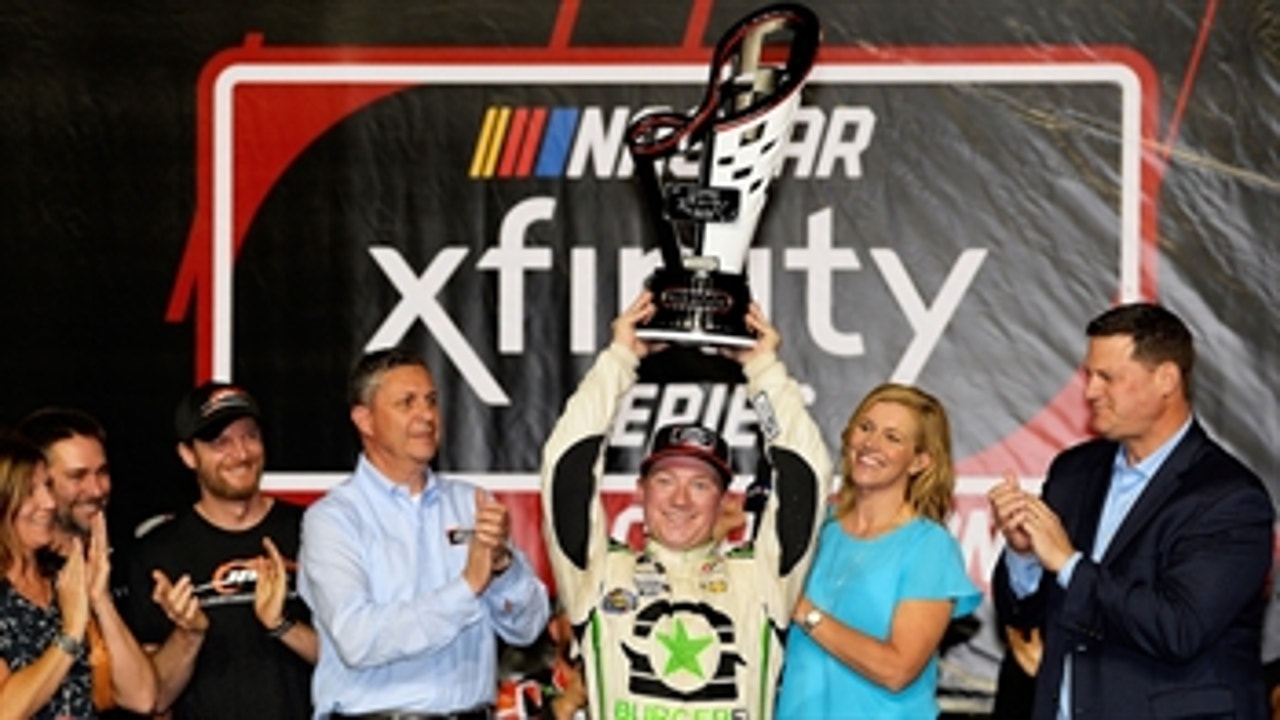 Steve O'Donnell presents Tyler Reddick with the championship trophy | 2018 NASCAR XFINITY SERIES