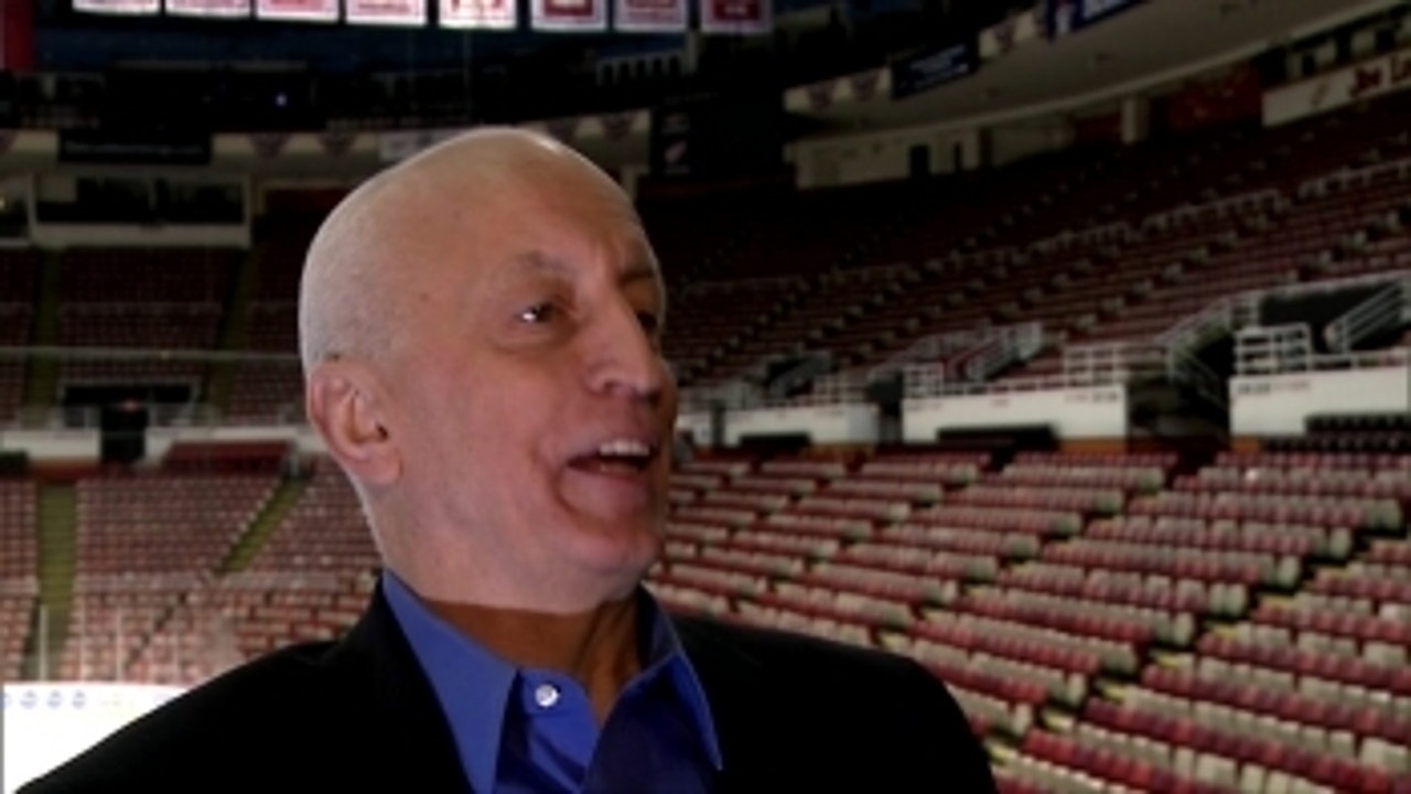 Stars telecast opens with Dave Strader