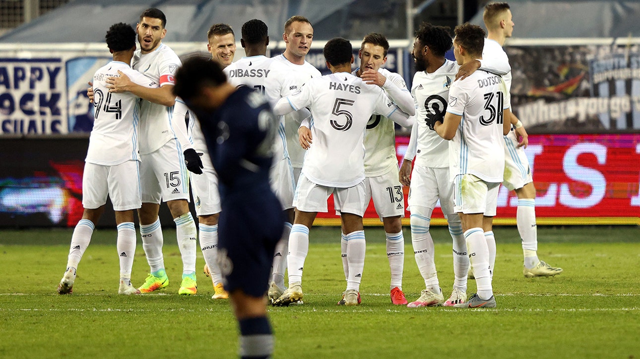 Minnesota United stuns Sporting KC, 3-0, advances to conference semis