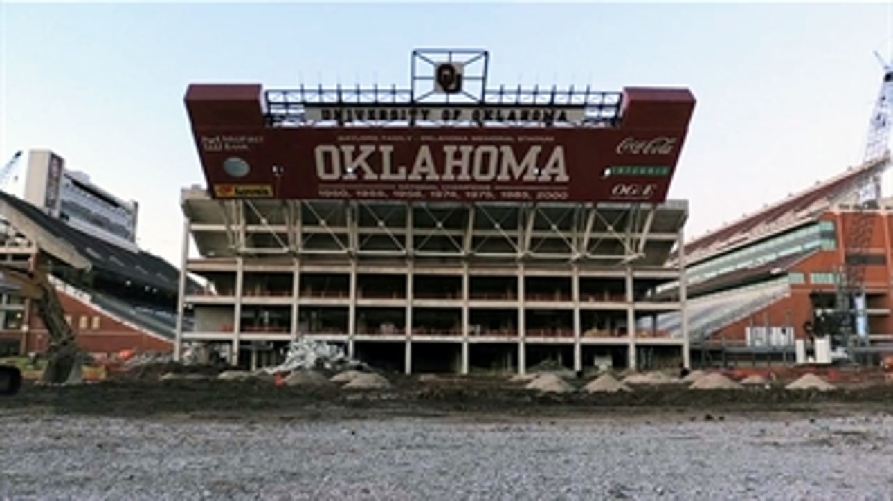 Watch the Oklahoma Sooners' scoreboard come crashing down