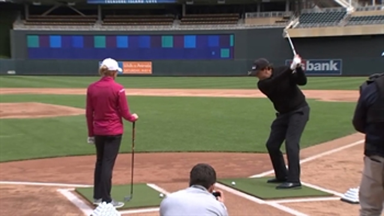Digital Extra: Golf stars Mickelson, Lewis show off at Target Field