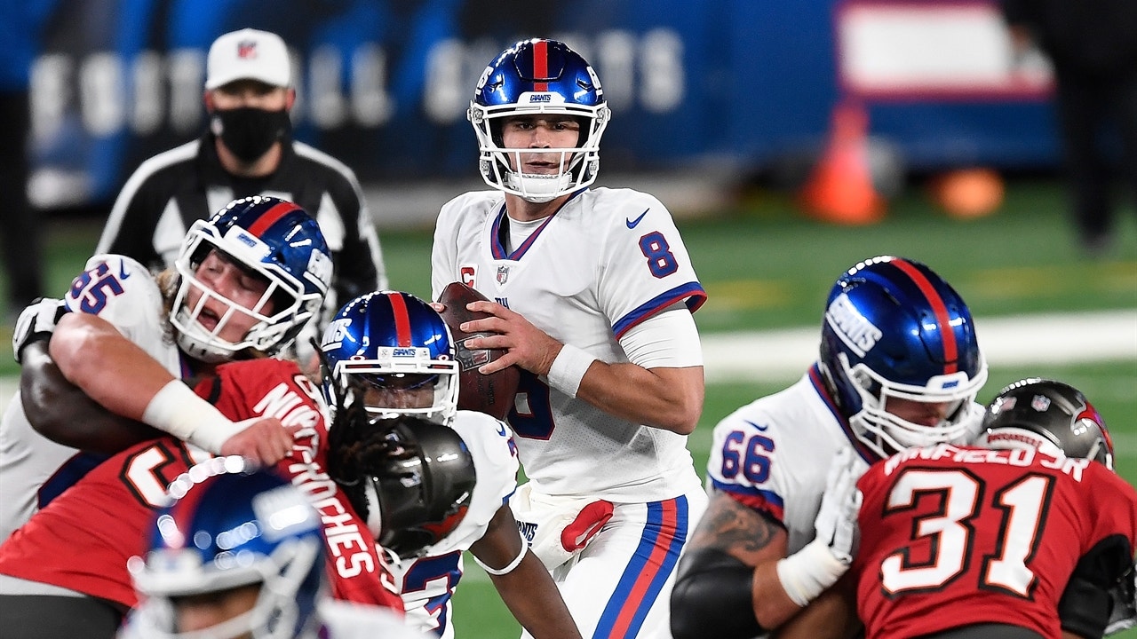 Skip Bayless & Shannon Sharpe discuss Giants' failed 2-PT conversion against Brady's Bucs | UNDISPUTED