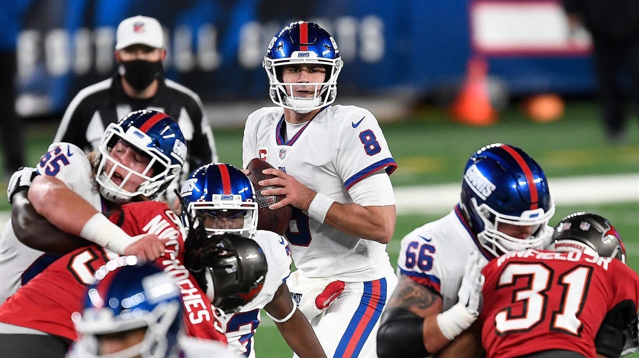 Skip Bayless & Shannon Sharpe discuss Giants' failed 2-PT conversion against Brady's Bucs | UNDISPUTED