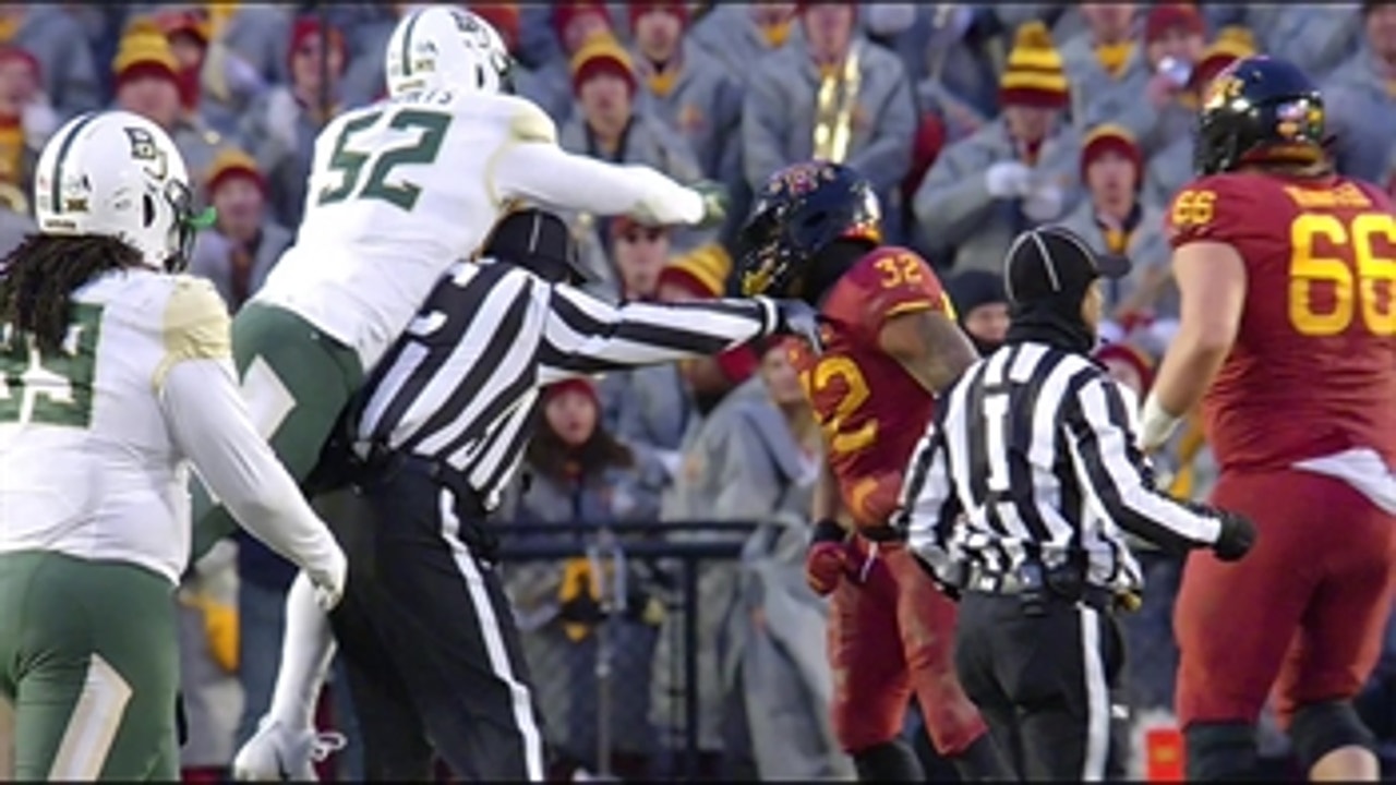 Baylor player swings over ref's head in fight between Baylor and Iowa State
