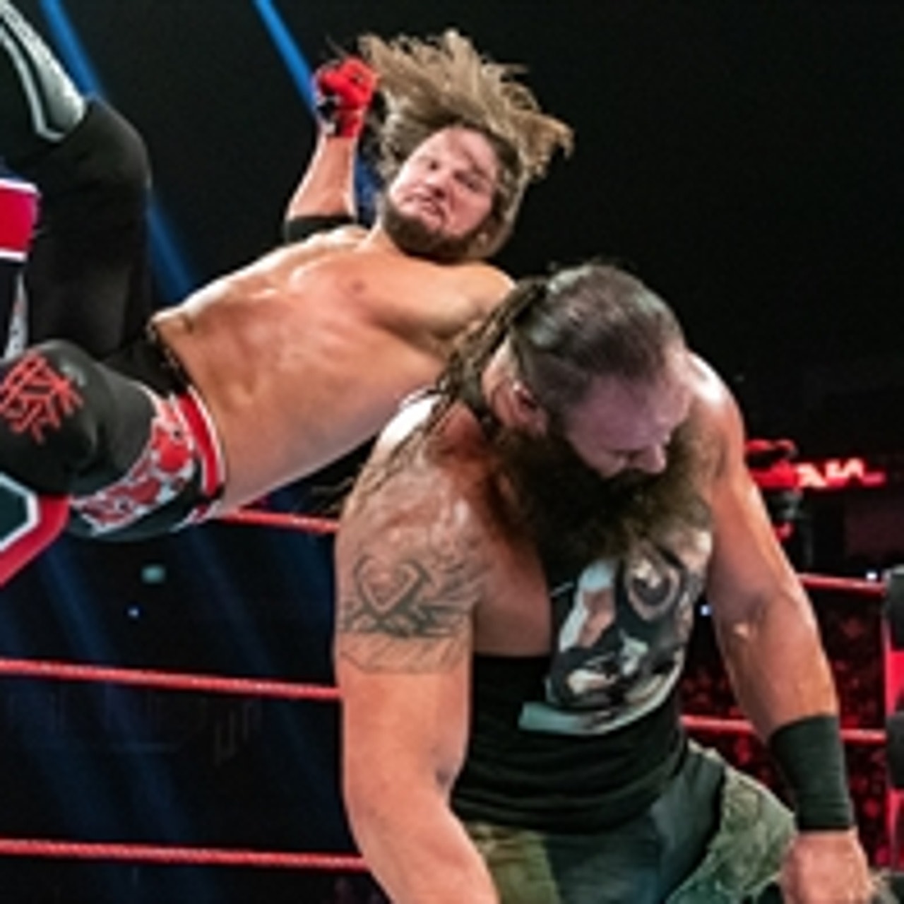 Braun strowman hotsell aj styles