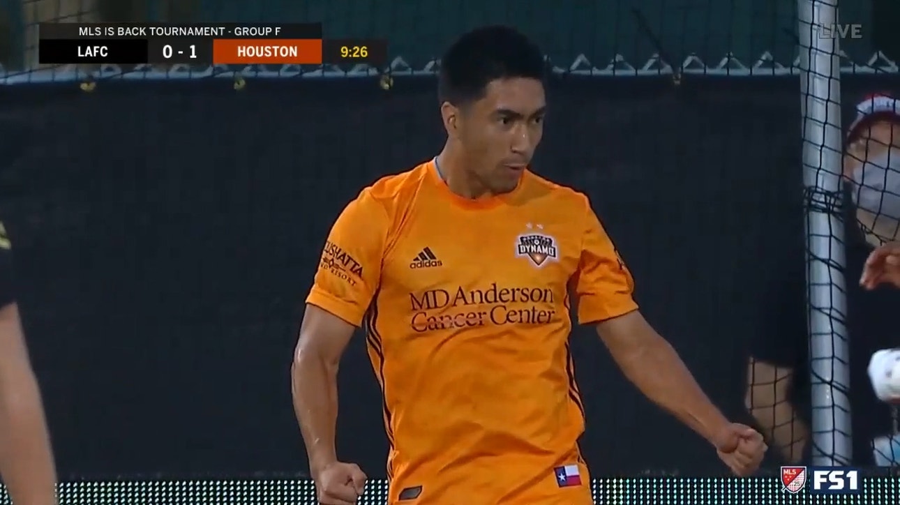 Memo Rodriguez fakes out defender, finishes near side to give Dynamo 1-0 lead