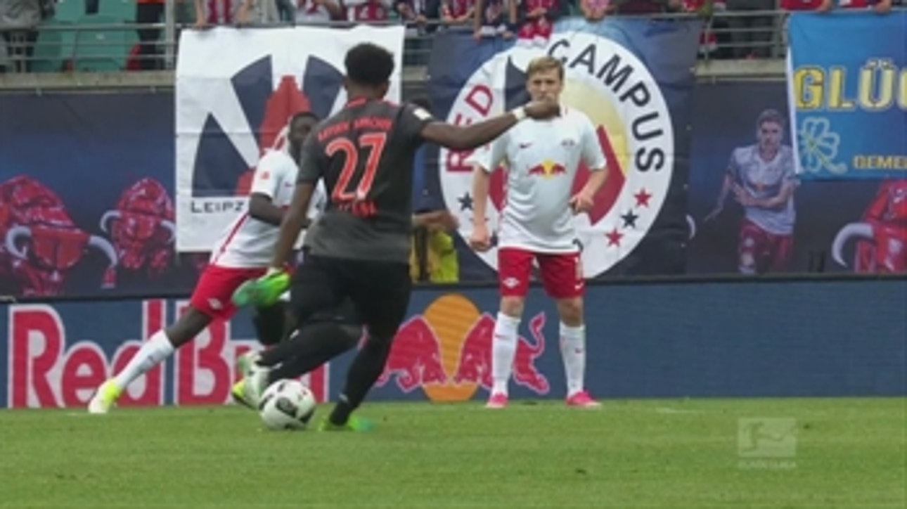 David Alaba scores equalizer off brilliant free kick​ ' 2016-17 Bundesliga Highlights