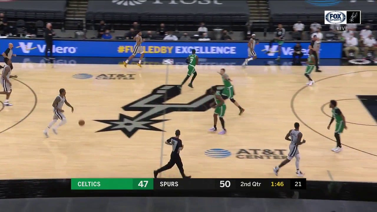 HIGHLIGHTS: Lonnie Walker Nails the Triple