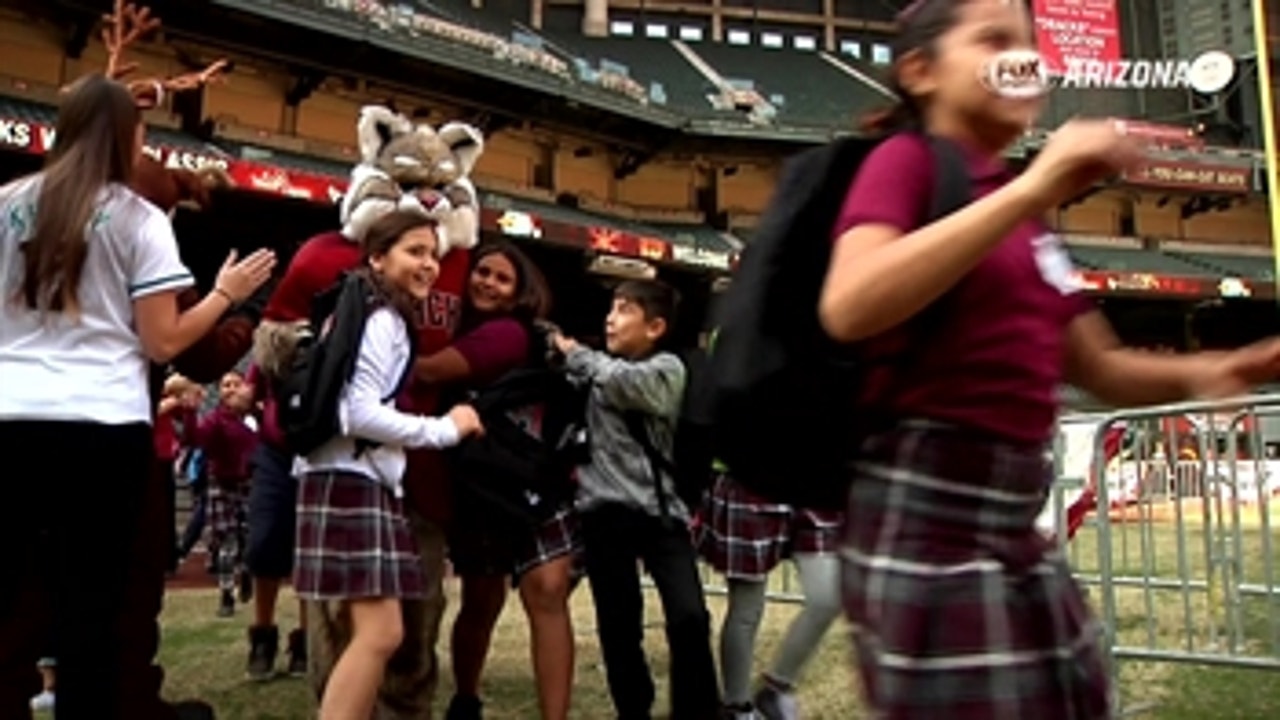 D-backs treat 600 kids to Winter Classic at Chase Field