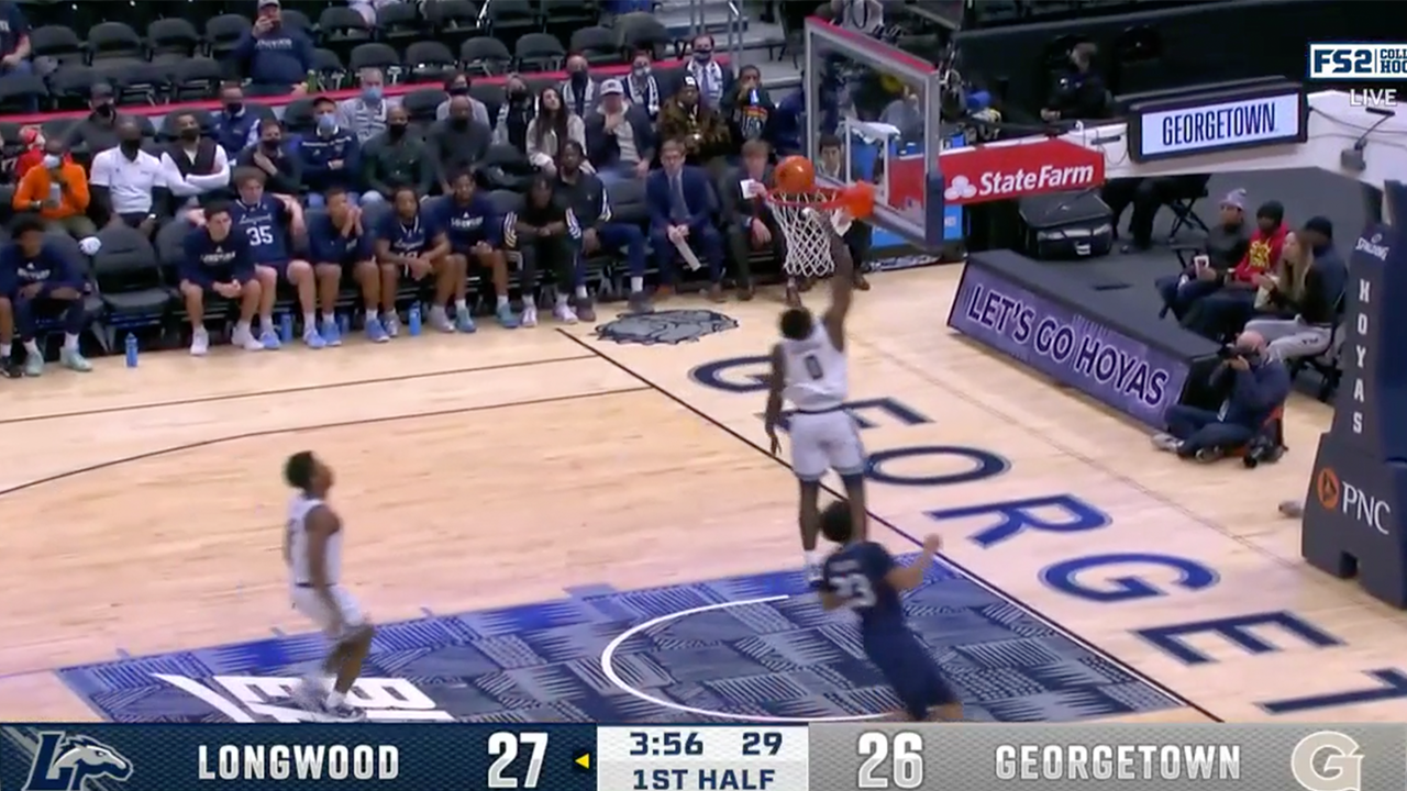Aminu Mohammed quickly turns steal into points to give Georgetown first lead of the night, 28-27