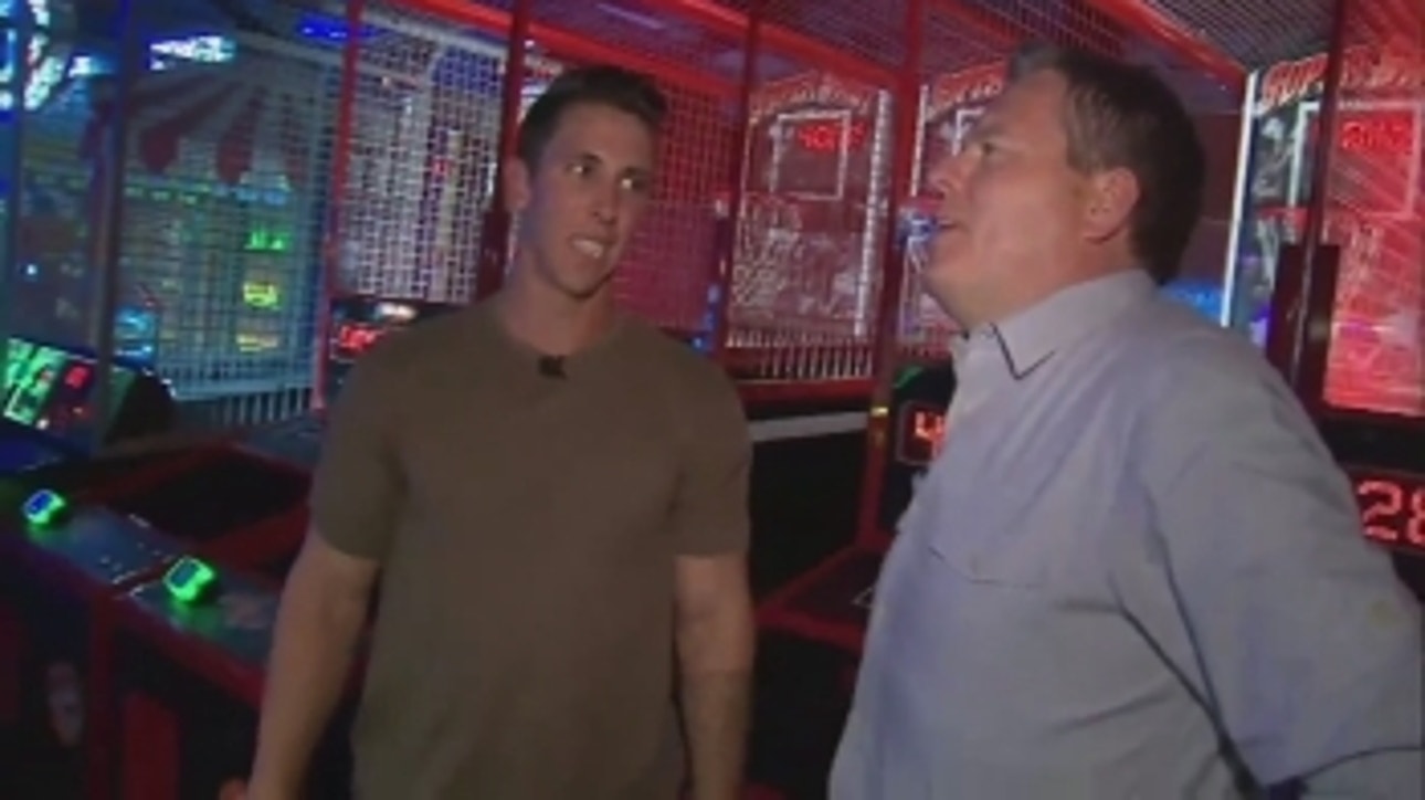 Arcade battle: Reds' Michael Lorenzen & Jim Day