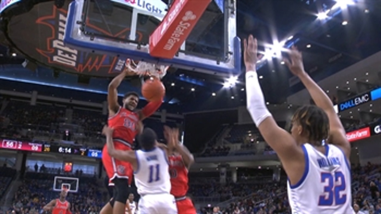 LJ Figueroa's career-high 28 points pace St. John's past DePaul