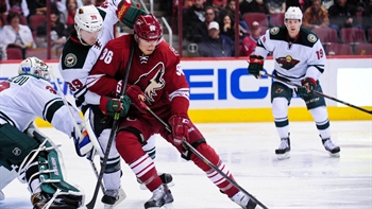 Coyotes can't stop Wild rally, lose 3-1