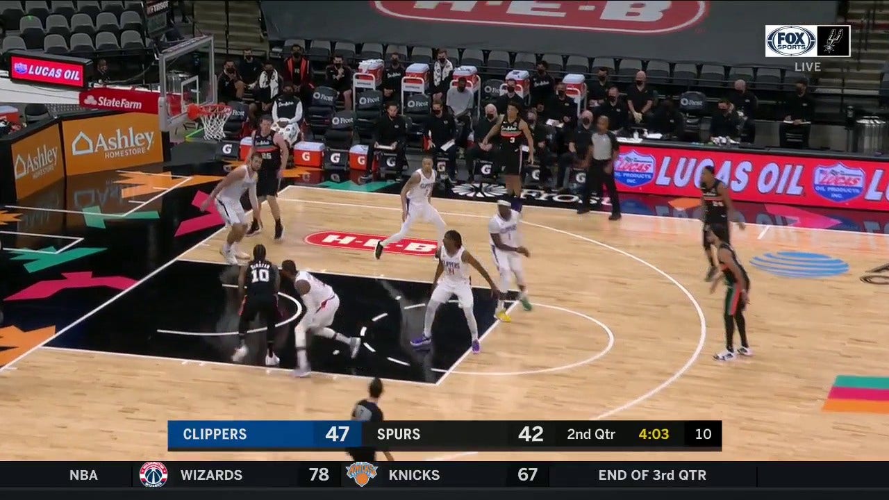 HIGHLIGHTS: Demar Derozan puts nifty spin move on Clippers