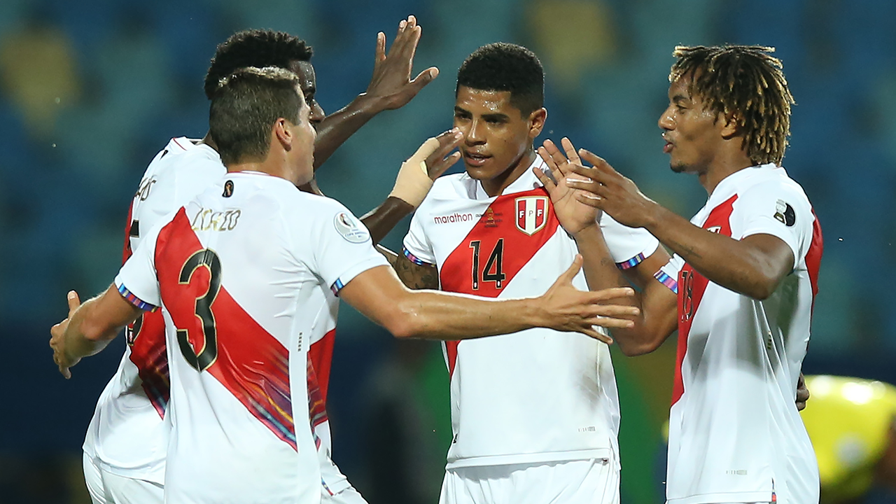 Peru beats Colombia, 2-1, thanks to Colombia's second half own goal