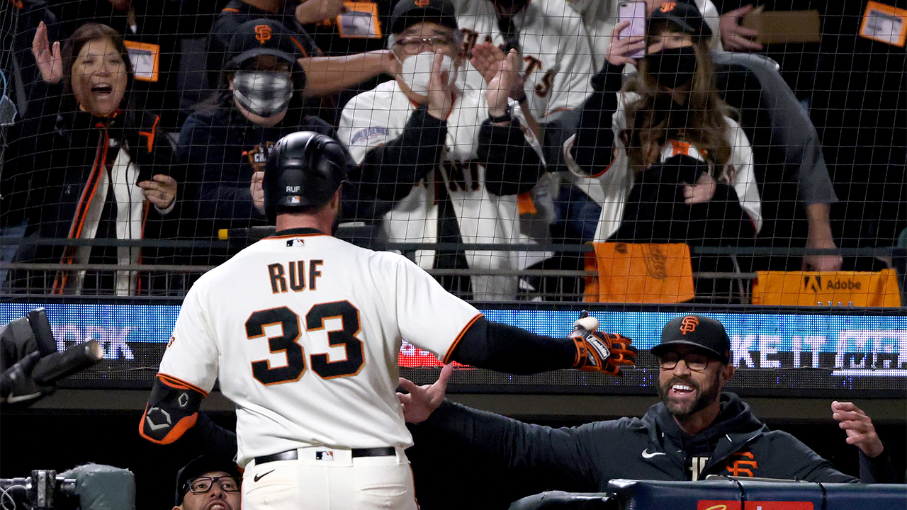 Darin Ruf smacks 452-foot home run, brings Giants to tie with Dodgers, 1-1