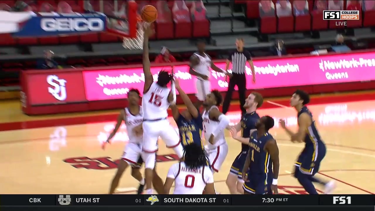 Vince Cole pours in 19 as St. John’s breezes by La Salle, 82-65