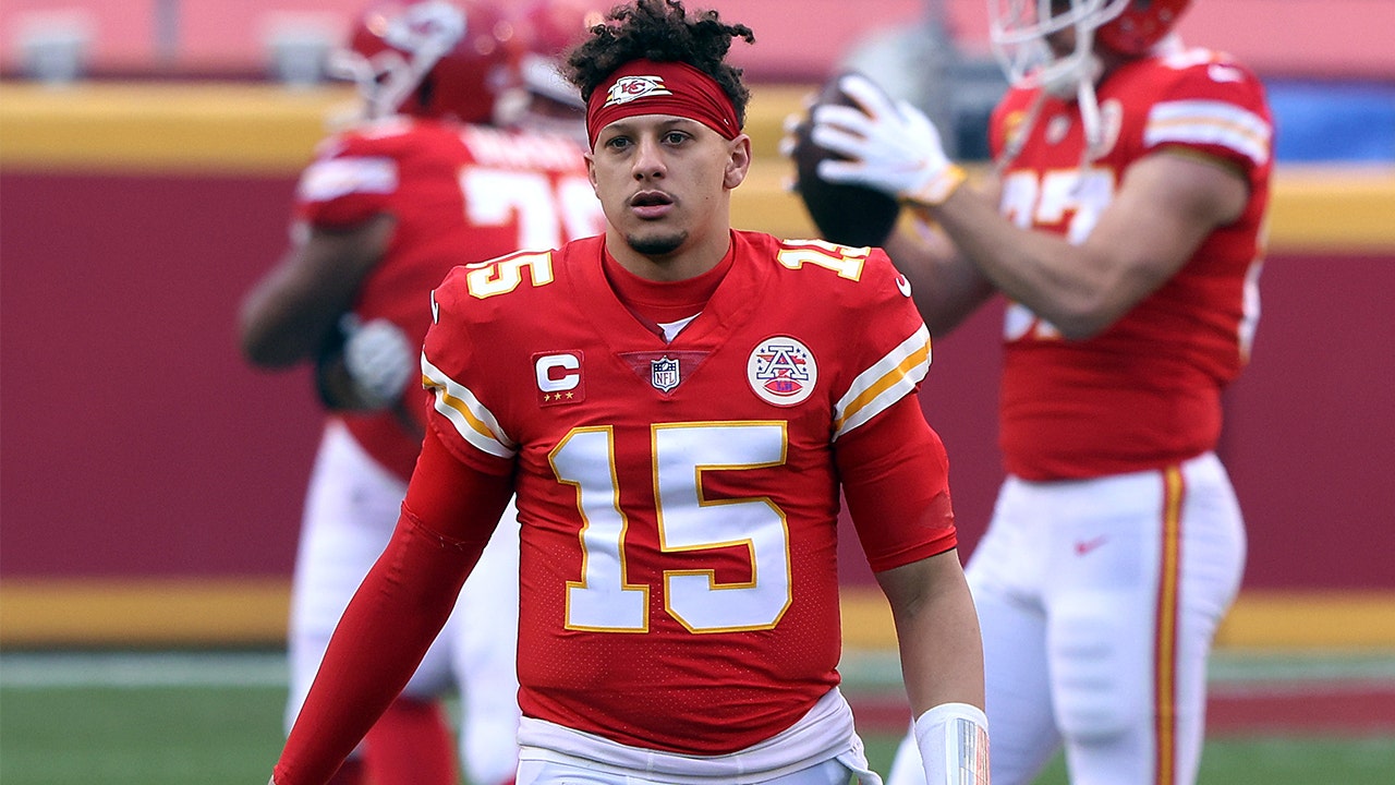 Clay Travis: Even with Patrick Mahomes, Chiefs' offense isn't what it was at season start | FOX BET LIVE