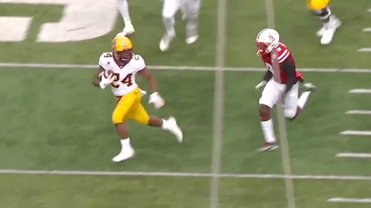 Mohamed Ibrahim punches through Nebraska d-line for 26-yard TD, Golden Gophers lead 7-0