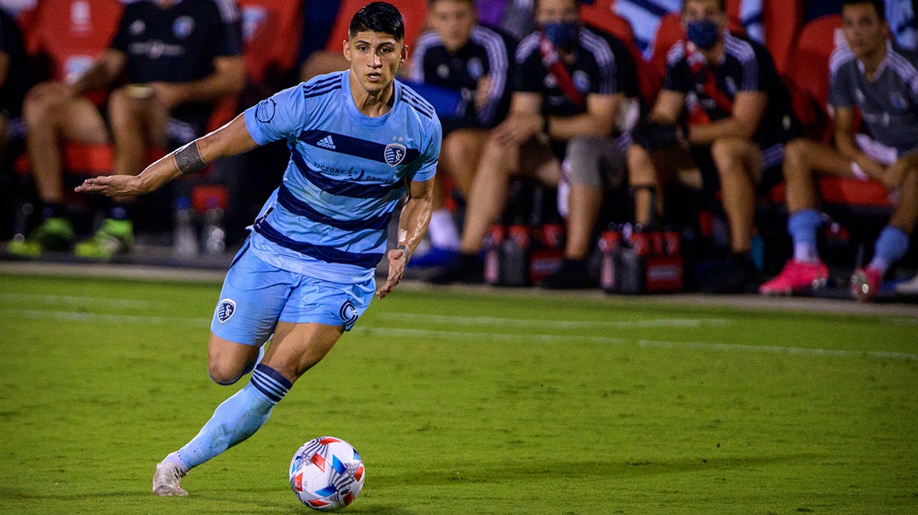 Alan Pulido and Sporting KC blank FC Dallas 2-0