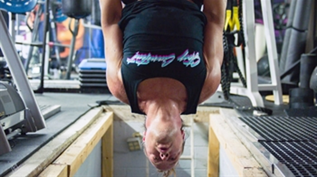 Rob Van Dam's one-of-a-kind workout: WWE Icons extra