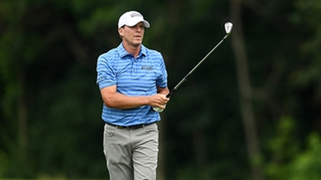 Steve Stricker leads the field at the 2019 U.S. Senior Open after shooting a second round 64