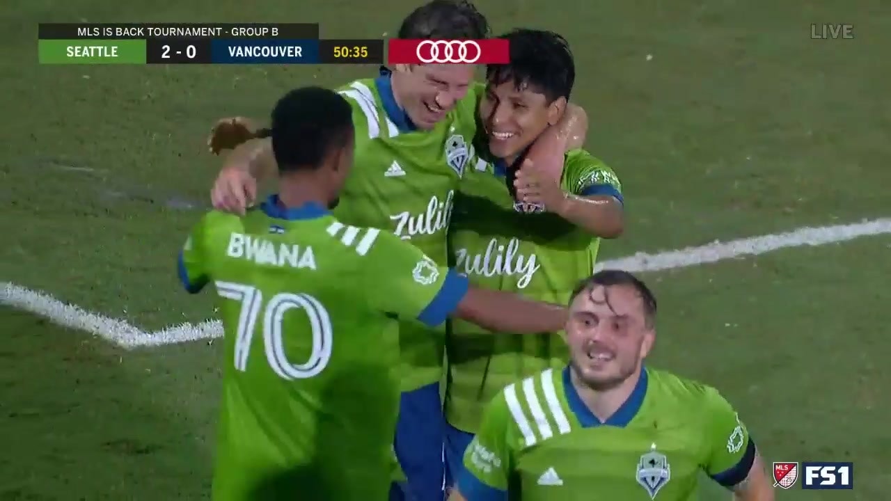 Raúl Ruidíaz nets the Sounders third goal of the game, Seattle leads Vancouver 3-0