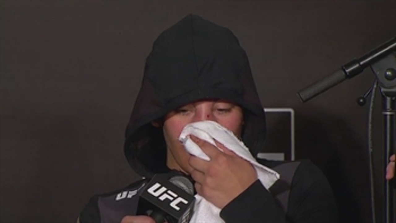 Miesha Tate gives post-fight interview with a broken nose - UFC 200
