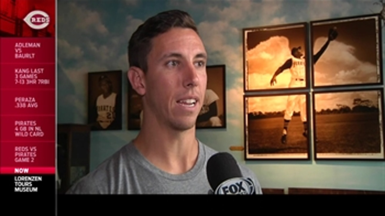 Lorenzen spends special day touring Roberto Clemente museum