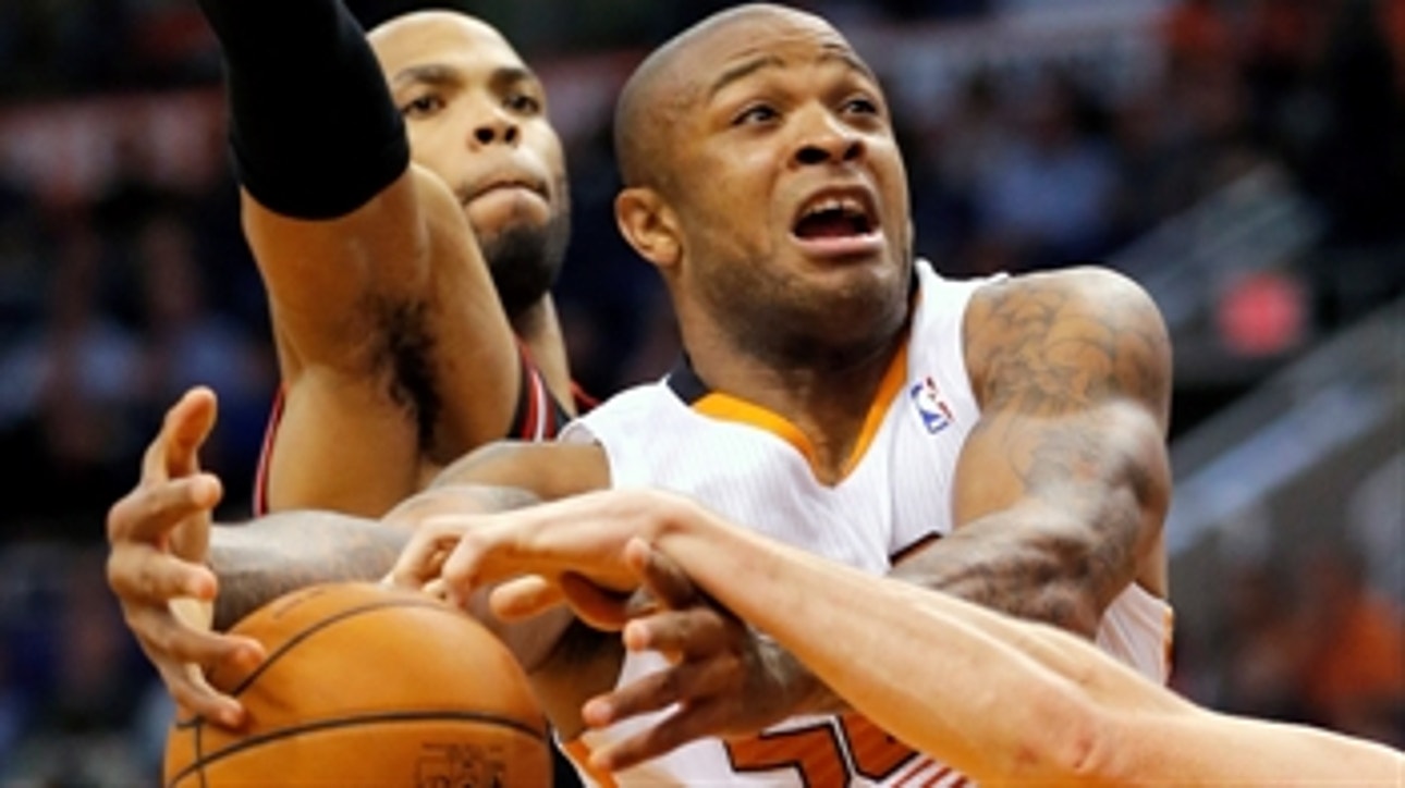 Suns downed by Boozer, Bulls