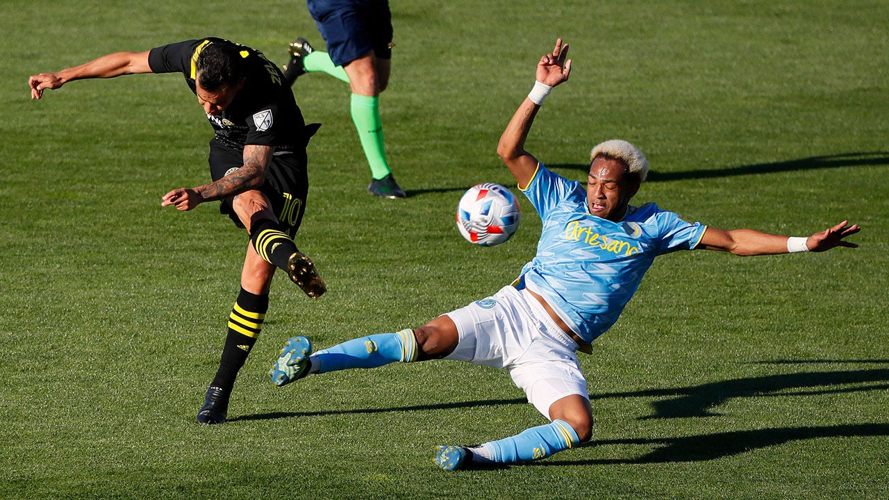 Defending champion Columbus Crew play to 0-0 draw against Philadelphia Union