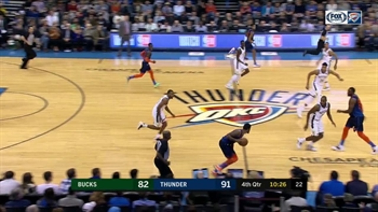 HIGHLIGHTS: Paul George Makes a Tough Step Back Three in the 4th