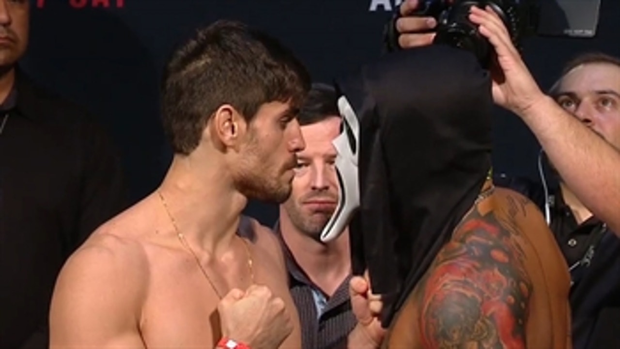 UFC fighter wears 'Scream' mask at Fight Night Weigh-In