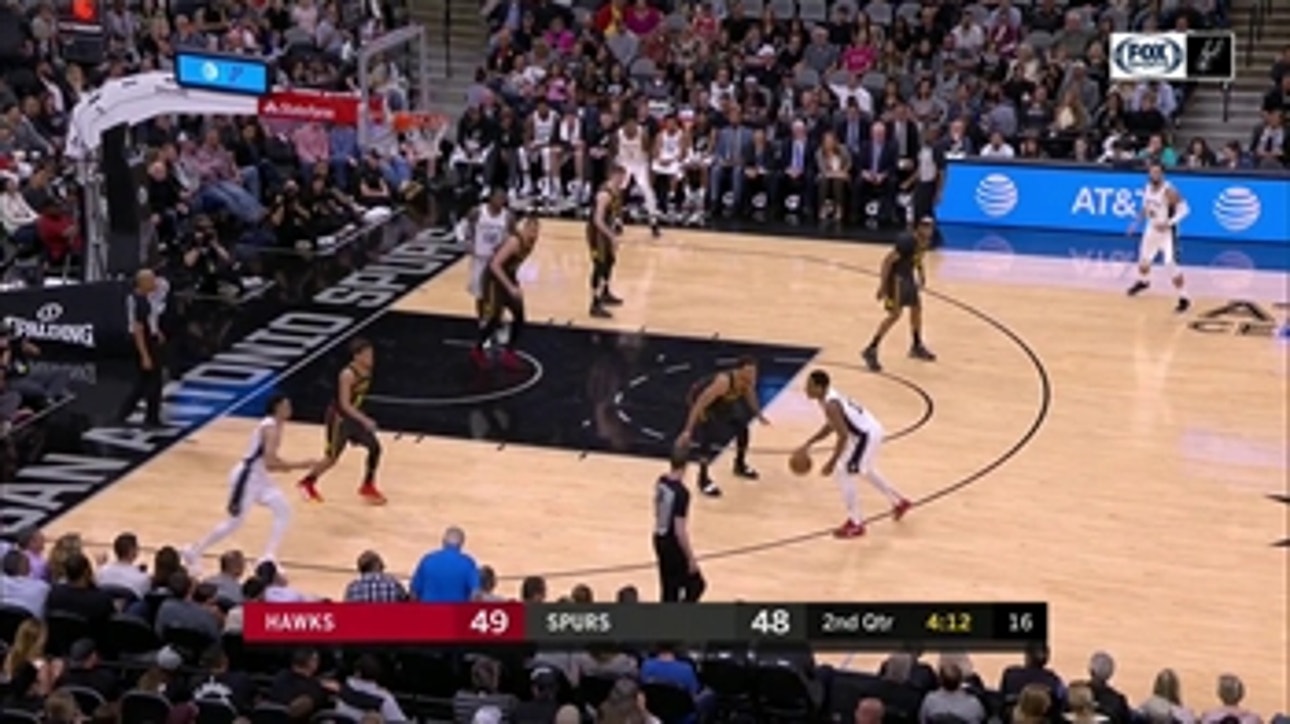 HIGHLIGHTS: Derrick White gets the Layup after CRAZY Ball Movement