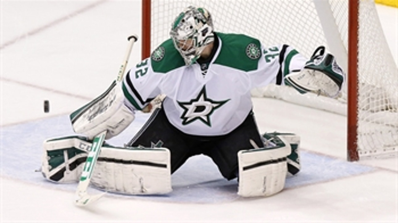 Roussel, Stars top Coyotes