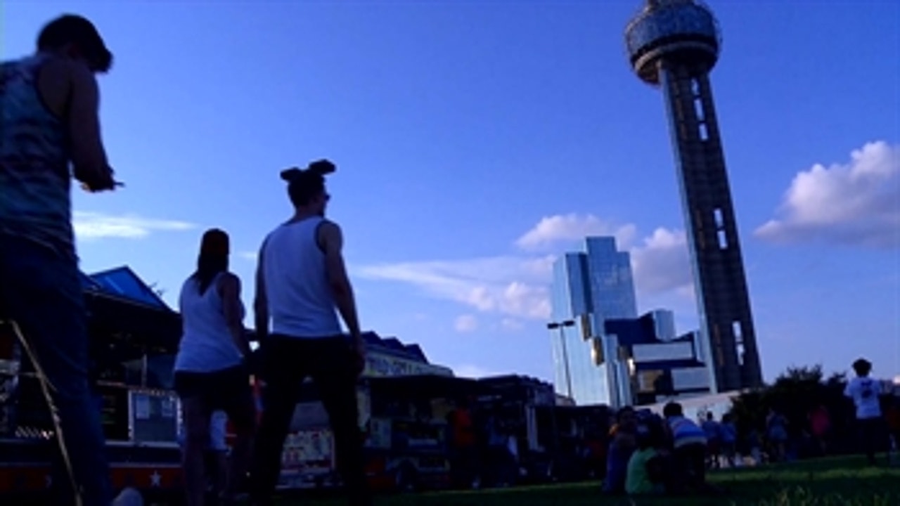 Mavs Insider: Reunion Tower Lawn Party