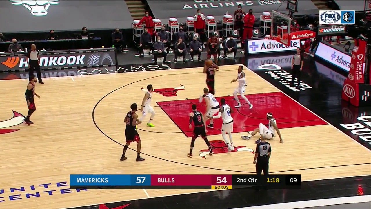 HIGHLIGHTS: Josh Richardson Strips the Ball, Hits the Three