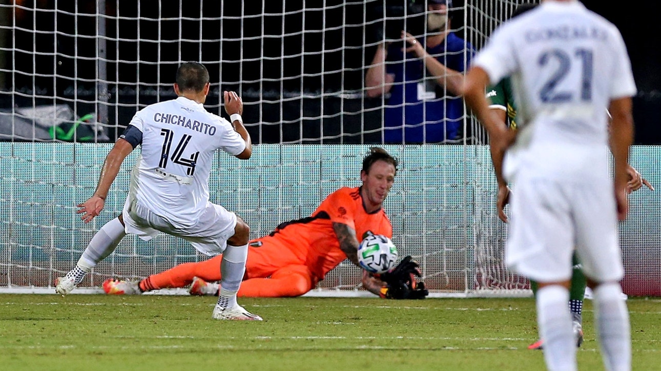 Chicharito scores first MLS goal, but Galaxy fall short vs. Timbers, 2-1