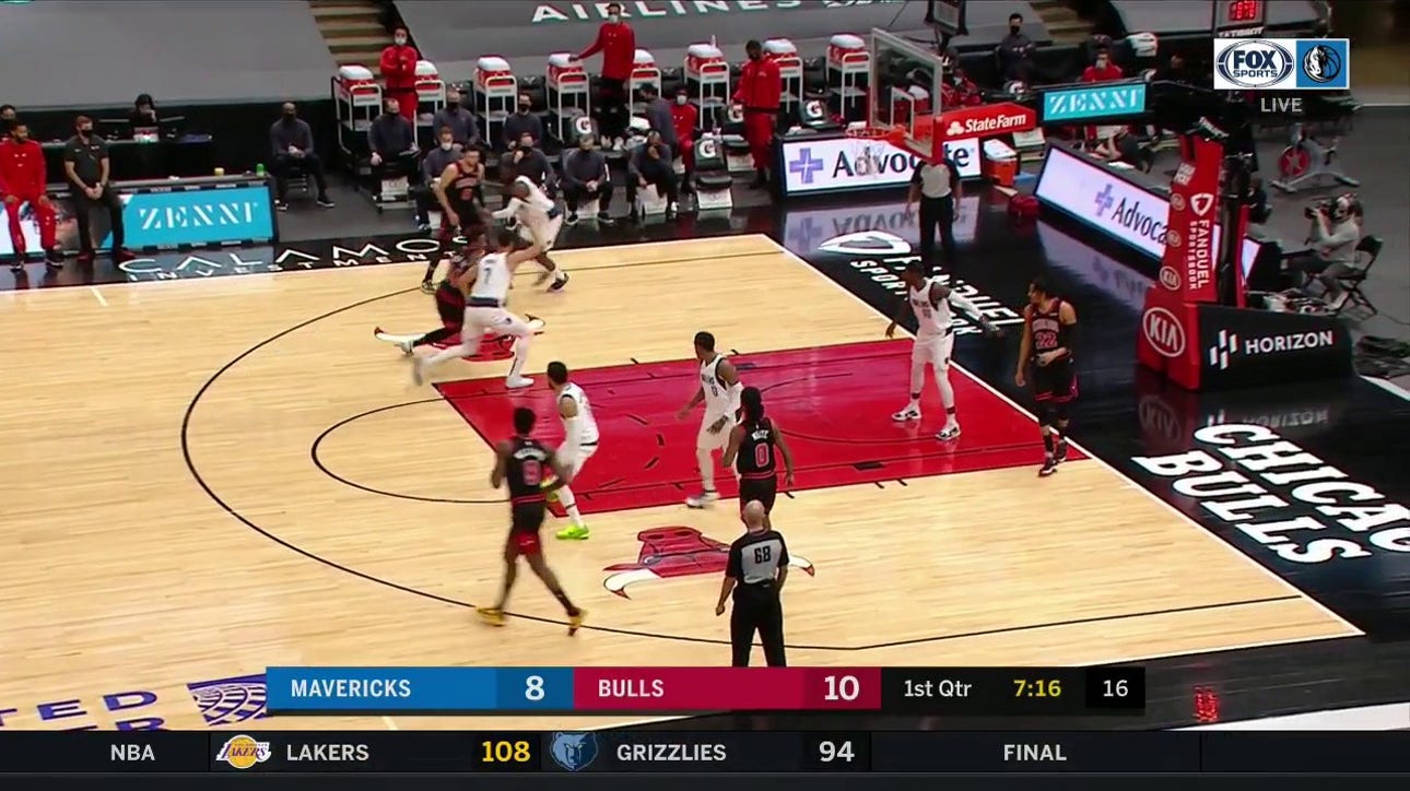 HIGHLIGHTS: Jalen Brunson Sinks the Three