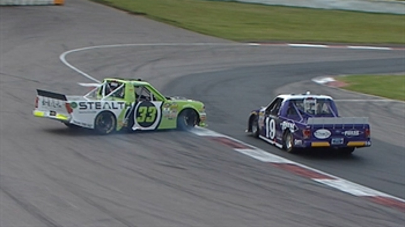 Austin Cindric takes out Kaz Grala on the last lap to win at Canadian Tire | 2017 TRUCK SERIES | FOX NASCAR